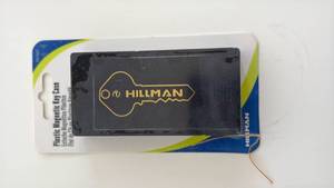 lot 60410 image: Hillman Plastic Magnetic Key Case - Retail $8