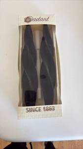 lot 60411 image: Dadant Beeswax Candles Set - Retail $15