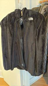 lot 60423 image: The North Face Fleece Jacket Gray Full Zip - Retail $45