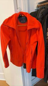 lot 60424 image: Calvin Klein Performance Womens Orange Active Jacket - Retail $25
