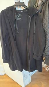 lot 60437 image: Calvin Klein Performance Mens Black Zip-Up Hoodie Size Large - Retail $35