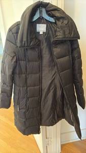 lot 60442 image: Nautica Mens Black Puffer Jacket with Hood - Retail $40