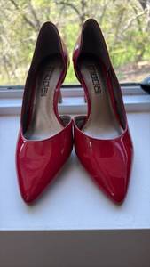 lot 60449 image: Red Patent Leather Pointed Toe High Heel Pumps - Retail $25