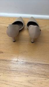 lot 60453 image: Nude Beige Pointed Toe Kitten Heel Pumps size 6 - Retail $15
