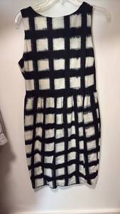 lot 60471 image: Liz Claiborne Black and White Checkered Sleeveless Dress Size 10 - Retail $25