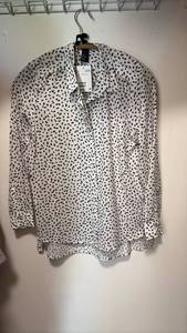 lot 60492 image: H&M Womens White Button-Up Shirt with Black Dot Print - Retail $15