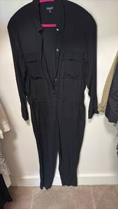 lot 60534 image: Madewell Black Long Sleeve Button Front Jumpsuit - Retail $45