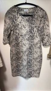 lot 60535 image: Marvin Richards Snake Print Dress Size 8 - Retail $25