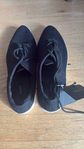 lot 60566 image: Black Canvas Lace-Up Sneakers size 7 - Retail $25