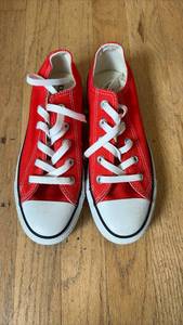 lot 60592 image: Converse All Star Red Canvas Sneakers size 6  - Retail $25