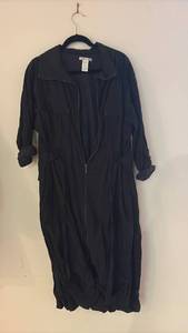 lot 52094 image: Sarah Pacini Black Long Sleeve Zip Front Dress Size 2 - Retail $75