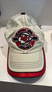 lot 52138 image: Kansas City Chiefs Embroidered Baseball Cap - Retail $15