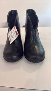 lot 52153 image: Black Leather Ankle Boots with Block Heel Size 6.5 - Retail $35