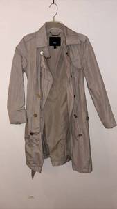 lot 52182 image: Mossimo Womens Beige Trench Coat with Belt - Retail $15