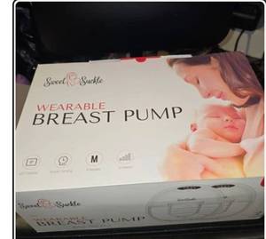 lot 17836 image: SweetSuckle Wearable Breast Pump - Retail $79