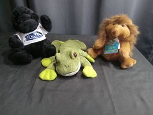 lot 3523 image: Ty Beanie Baby Collection with Sticky the Frog