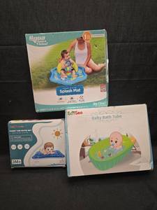 lot 2089 image: Baby Water Play Mat Bundle - 3 Items