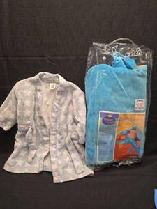 lot 2090 image: Gagou Tagou Baby Bundle - Carters Robe & Cuddle Bag Set