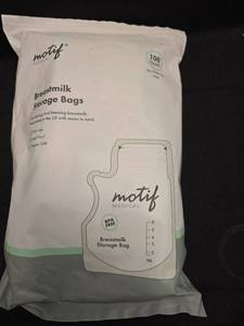 lot 2092 image: Motif Medical Breastmilk Storage Bags - 100 Count