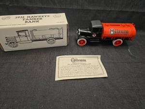 lot 4255 image: 1931 Hawkeye Oilzum Tanker Bank Die Cast Truck