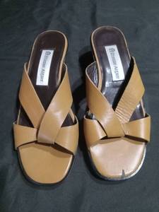 lot 3403 image: Etienne Aigner Tan Leather Sandals size 6w