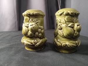 lot 4414 image: Green Ceramic Salt and Pepper Shakers with Fruit Design