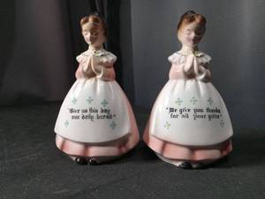 lot 4500 image: Ceramic Prayer Lady Salt and Pepper Shakers Set