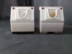 lot 4520 image: White plastic Salt and Pepper Shakers Set