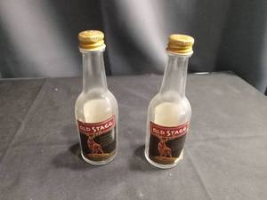 lot 4359 image: Old Stag Kentucky Straight Bourbon Whiskey Mini Bottles salt and pepper shaker set