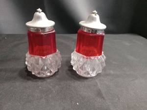 lot 4369 image: Ruby Red Glass Salt and Pepper Shakers with Diamond Pattern Base