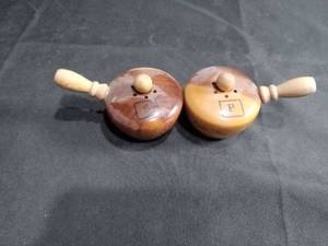lot 4375 image: Wooden Salt and Pepper Shakers with Handles