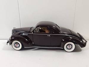 lot 94 image: Precision 100 Lincoln Zephyr 118