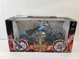 lot 98 image: Jesse James Diablo Soft Tail 110 Scale Die Cast Motorcycle New