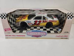 lot 128 image: 1995 Mac Tools Thunderbird NASCAR Diecast Car #32