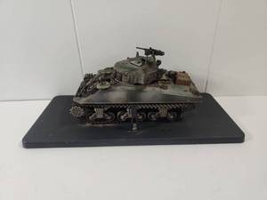 lot 147 image: 21st Century Toys Sherman Tank