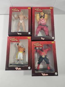 lot 167 image: Street Fighter Action Figure Collection