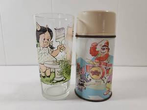 lot 222 image: Glass and Thermos Set Hanna-Barbera 1969