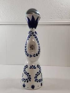 lot 227 image: Clase Azul Reposado Tequila Bottle Blue White Hand-Painted Ceramic Empty Bar Decor