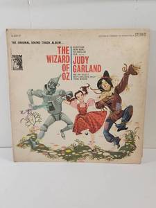 lot 235 image: The Wizard of Oz Original Soundtrack Album Starring Judy Garland MGM Records