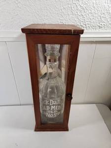 lot 275 image: Jack Daniels Centennial 1904 Gold Medal Replica Bottle with Wooden Display Case