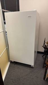 lot 107 image: Frigidaire upright freezer 55 x 28 x 27 in