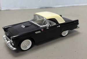 lot 908 image: 1955 Ford Thunderbird Die-Cast Model Car with Soft Top