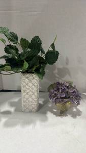lot 2030 image: Decorative Vase with Artificial Greenery and Purple Hydrangea Arrangement