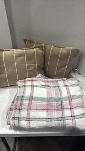 lot 2038 image: Striped Throw Pillows and Plaid Blanket Set