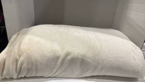 lot 2040 image: Throw blanket