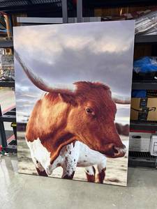 lot 3004 image: Classy Art canvas print bull 60 x 45 in