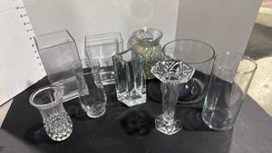 lot 4029 image: Vases