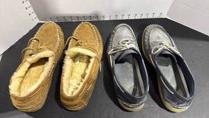 lot 4036 image: Mens LL Bean slippers size 10 and Sperry loafers 11