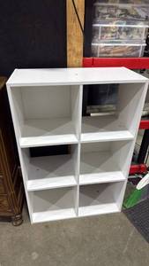 lot 4049 image: Cubicle book shelf 36x24x12