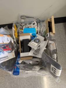 lot 9 image: Mixed Car Parts and Accessories Lot  - Retail $215